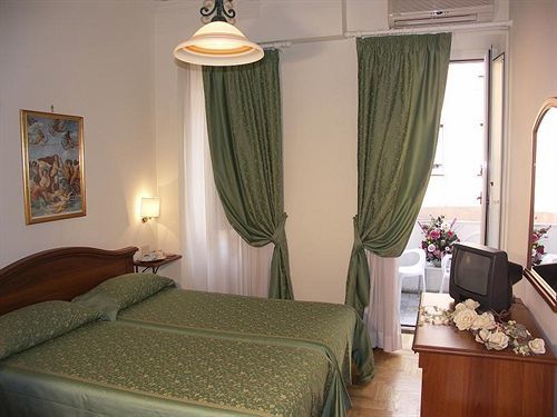 Guest house Porta Pia 2*
